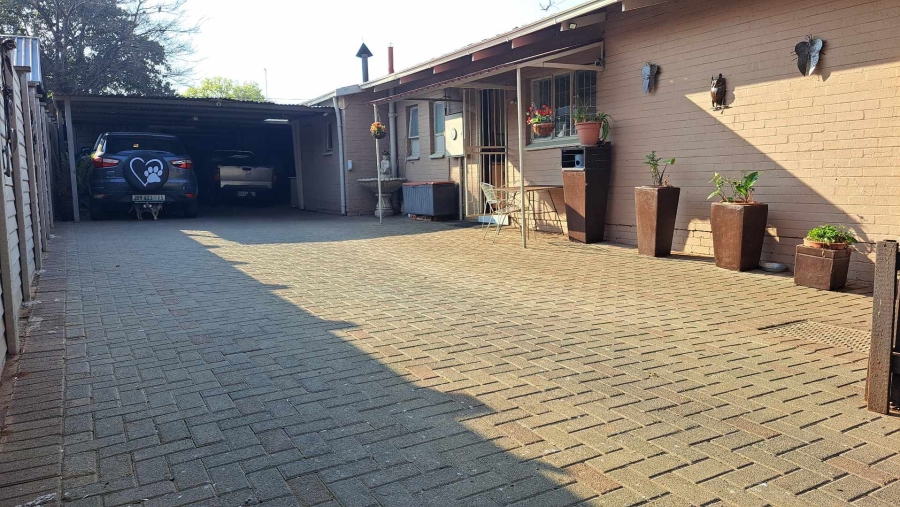 3 Bedroom Property for Sale in Generaal De Wet Free State